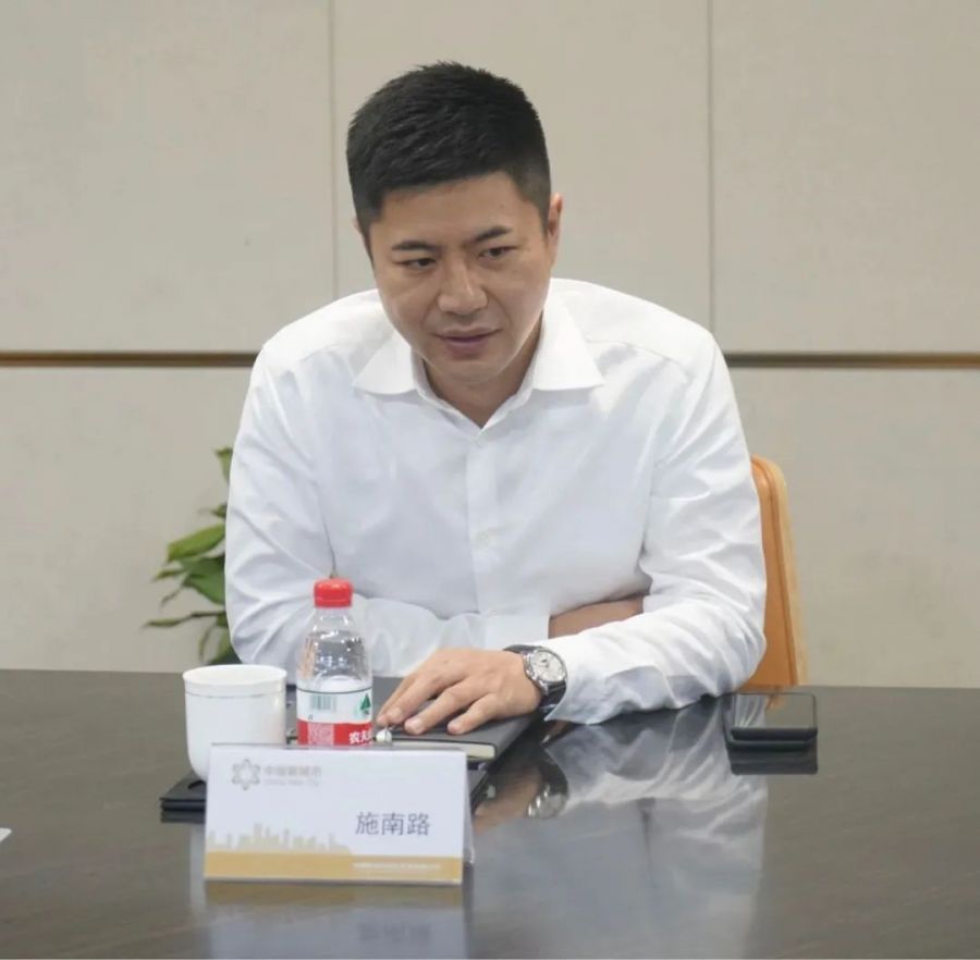 1634612490242282RosW.jpg 641.jpg