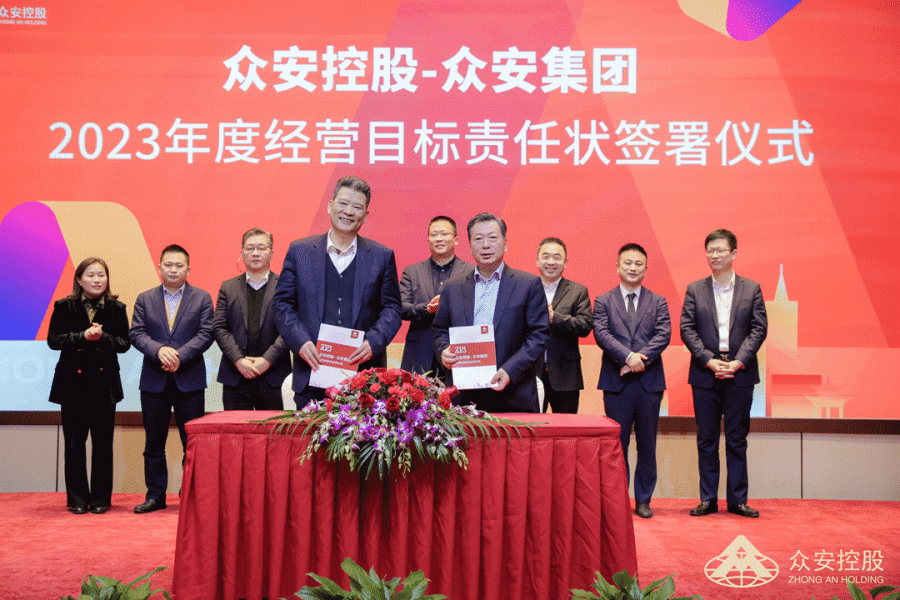 1673940730540328XaSx.gif 640.gif